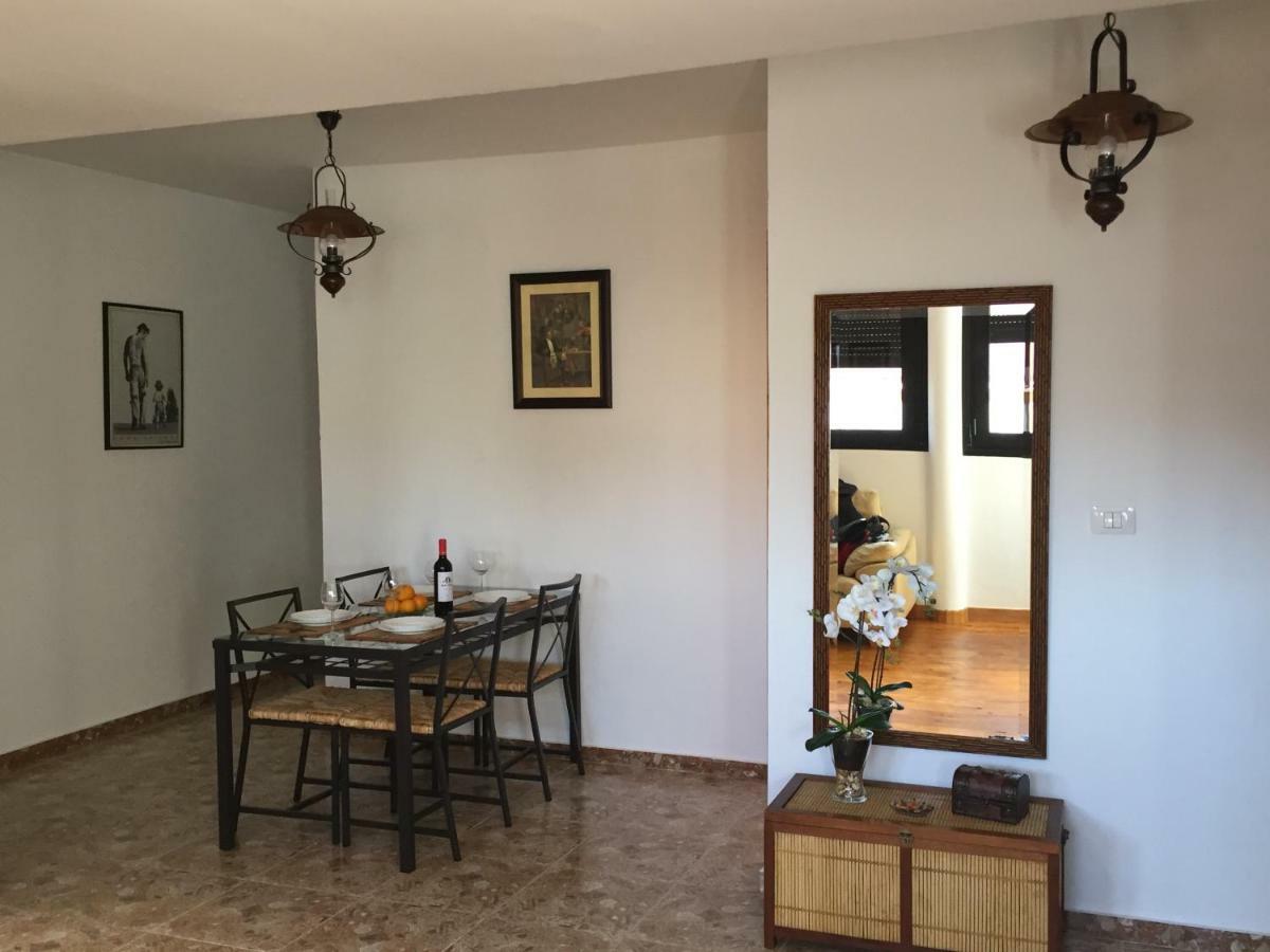 Apartamento Situado En El Centro De Santa Cruz Apartment Ngoại thất bức ảnh