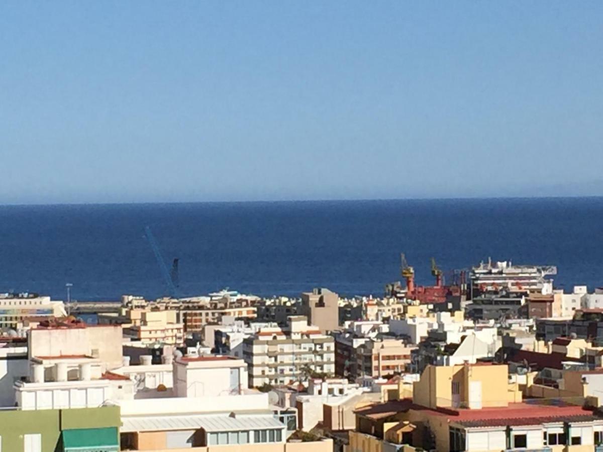 Apartamento Situado En El Centro De Santa Cruz Apartment Ngoại thất bức ảnh
